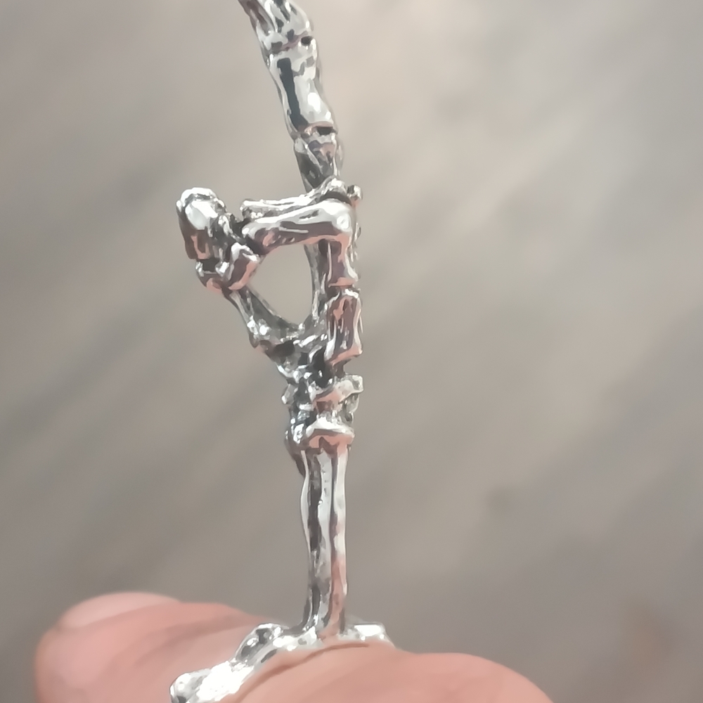 Stainless Steel Skeleton Hand Ring - Picture 5 of 5